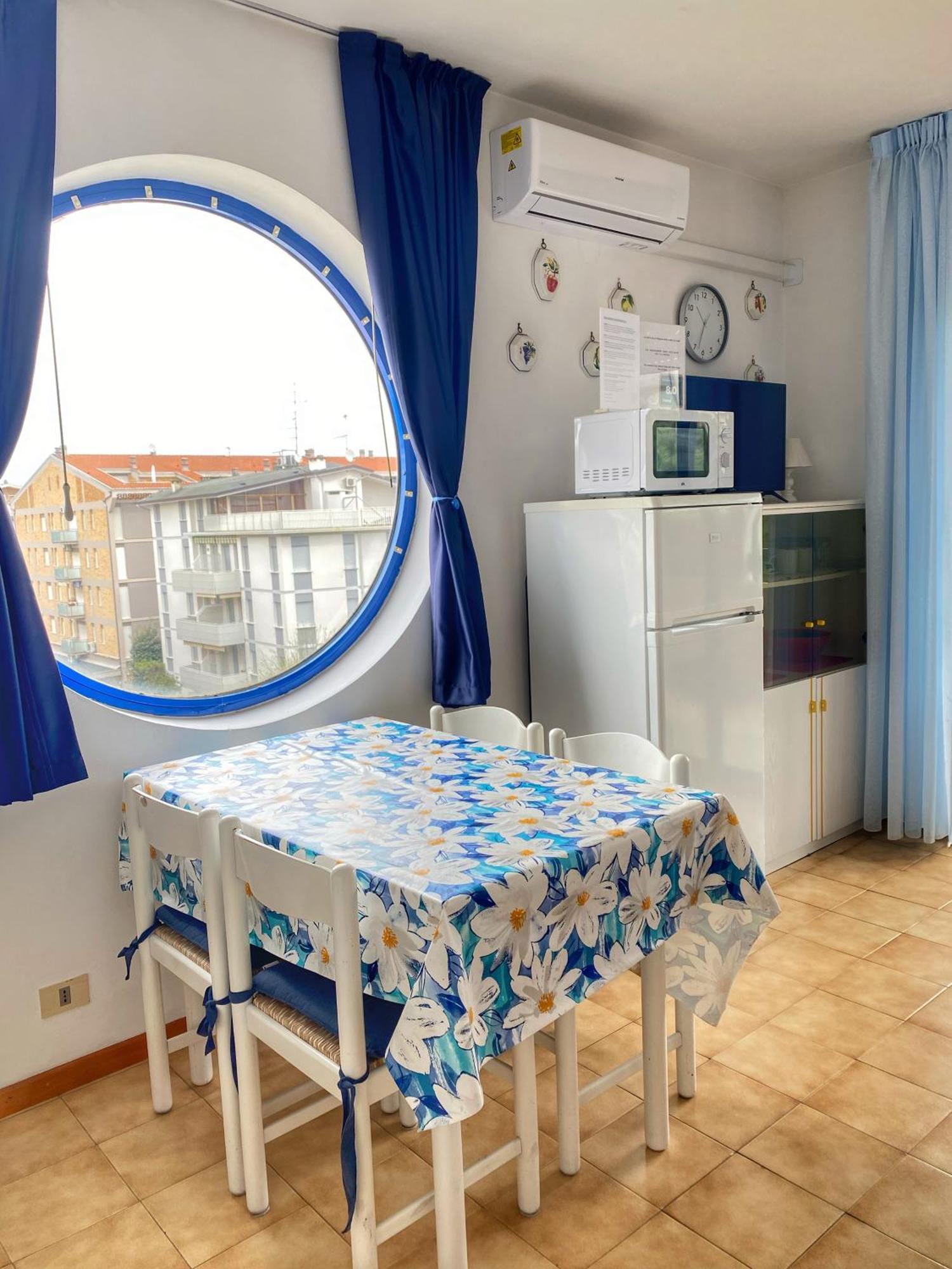 Grazioso Appartamento N 47 A 100Mt Dal Mare Bibione Exteriér fotografie